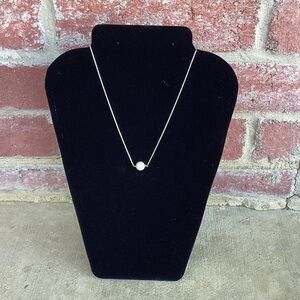 Delicate Silver and Pearl Pendant Necklace - Women Jewelry